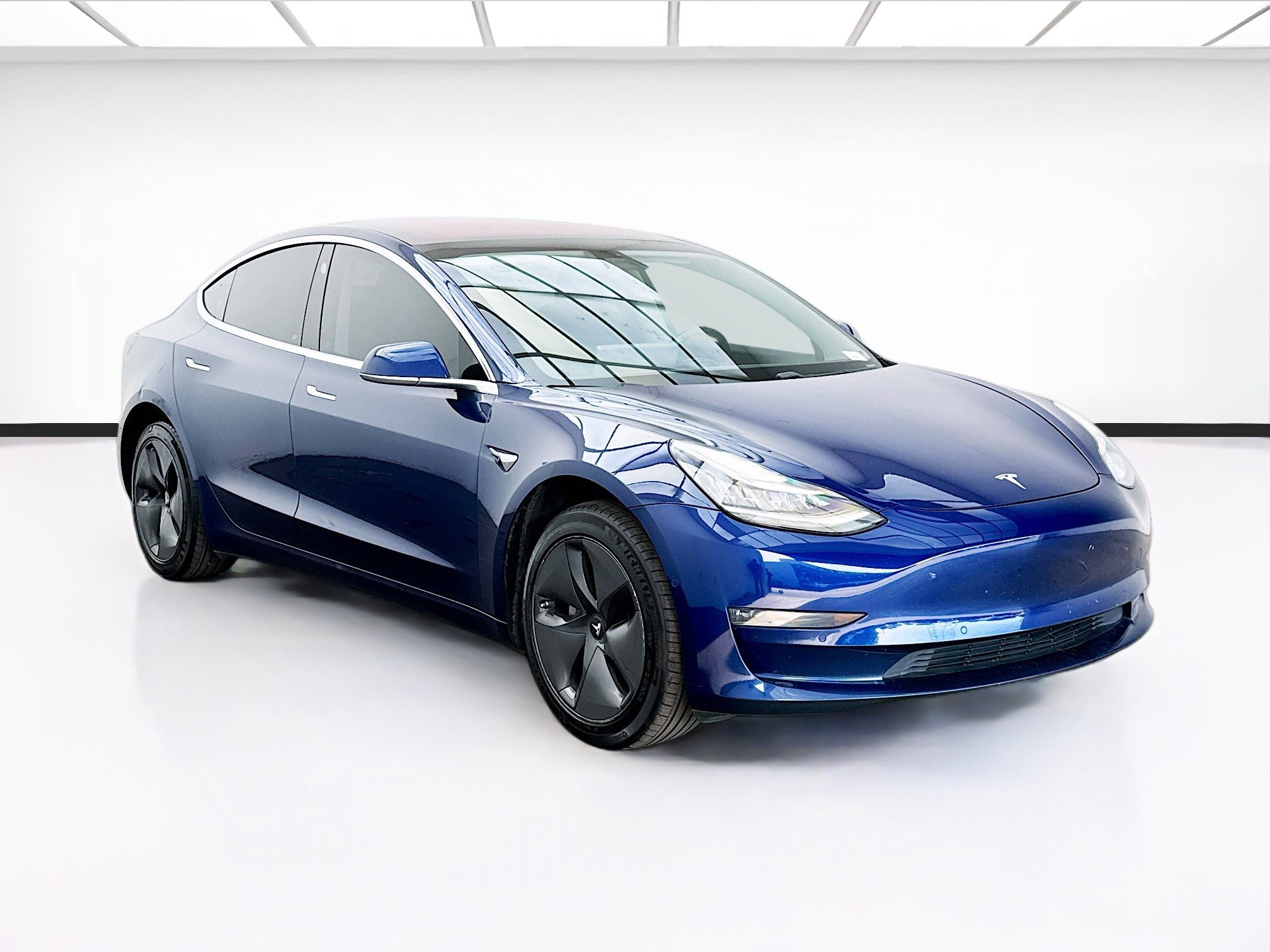 Used 2018 Tesla Model 3 Long Range image 3