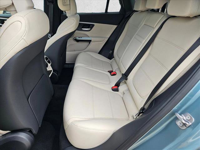 New 2026 Mercedes-Benz GLC 300 image 16