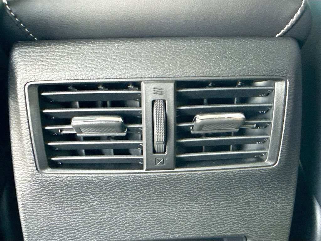 New 2026 Mitsubishi Outlander SE FWD image 27
