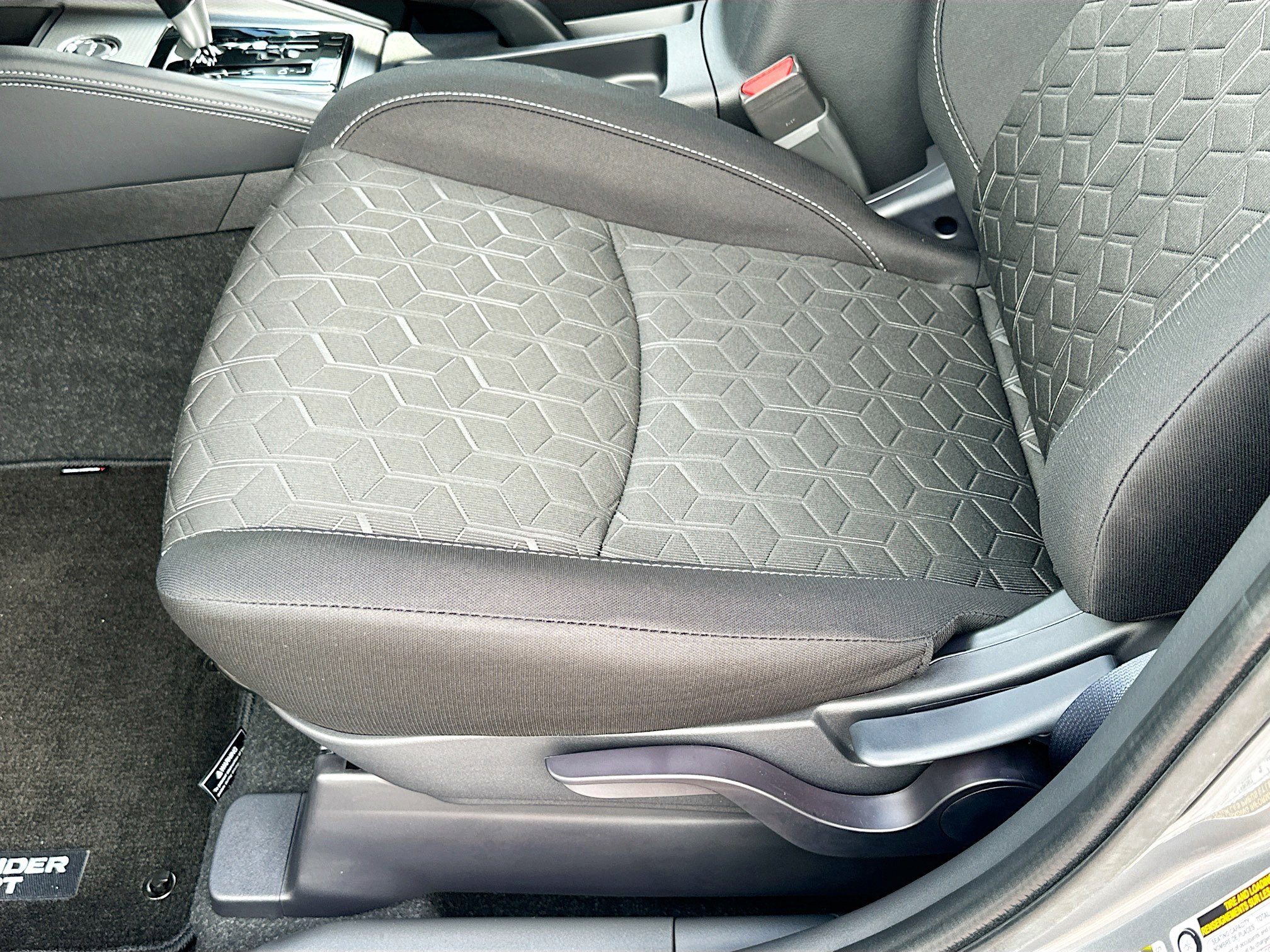 New 2025 Mitsubishi Outlander Sport ES image 13