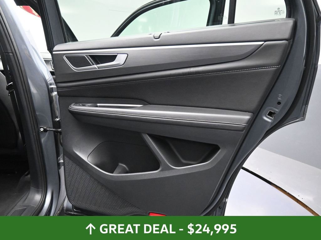 Used 2024 Volkswagen Atlas Cross Sport SE image 23