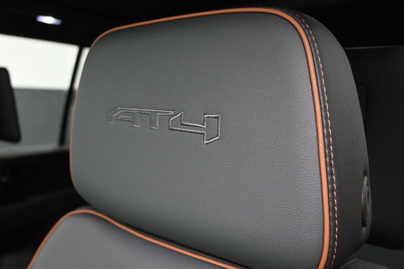 New 2026 GMC Yukon AT4 w/ AT4 Premium Plus Package AWD/4WD image 22