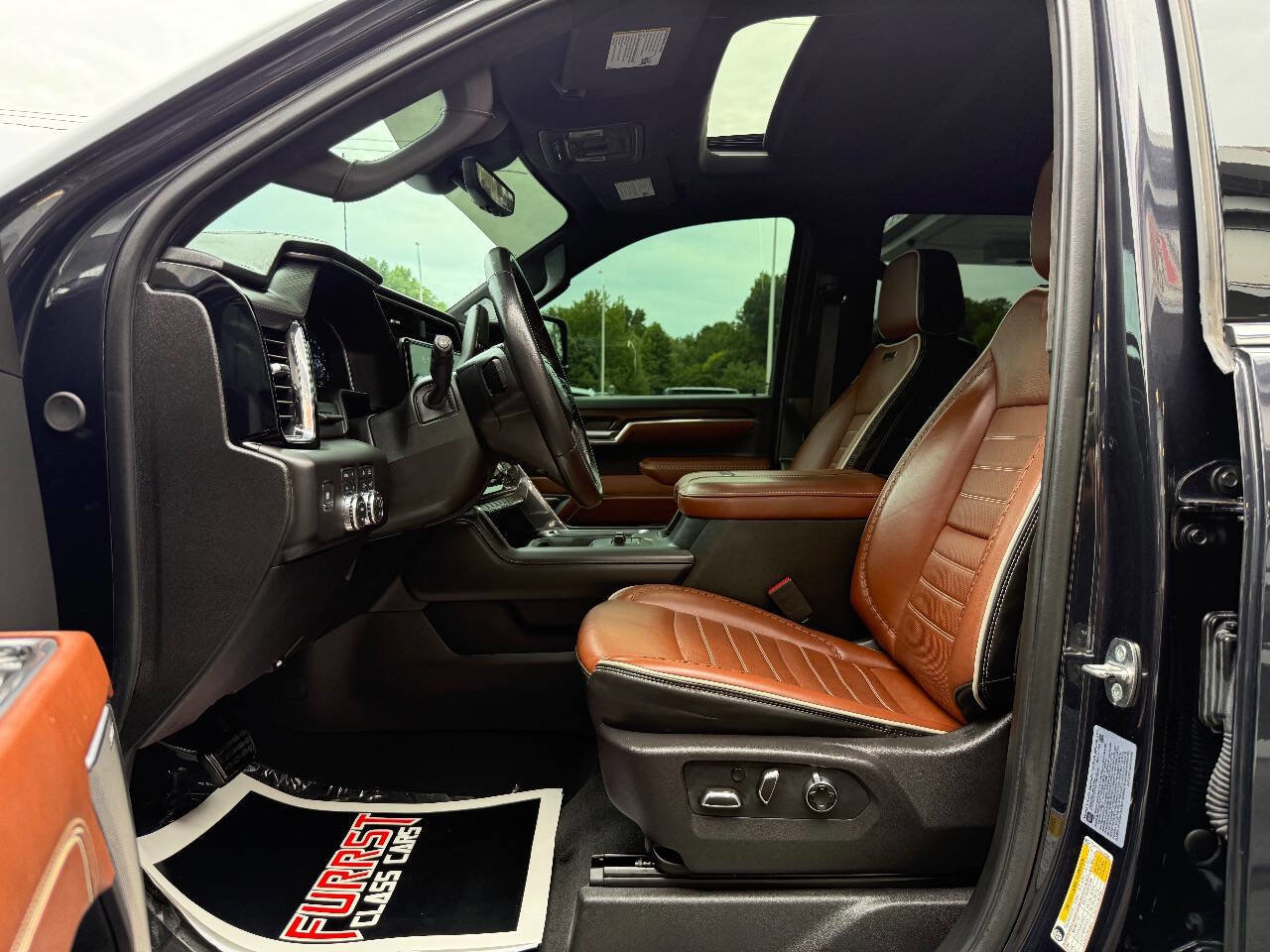 Used 2024 GMC Sierra 3500 Denali Ultimate image 20