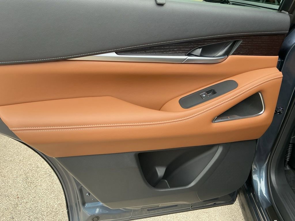 New 2026 INFINITI QX60 Autograph w/ Dark Cargo Package image 26