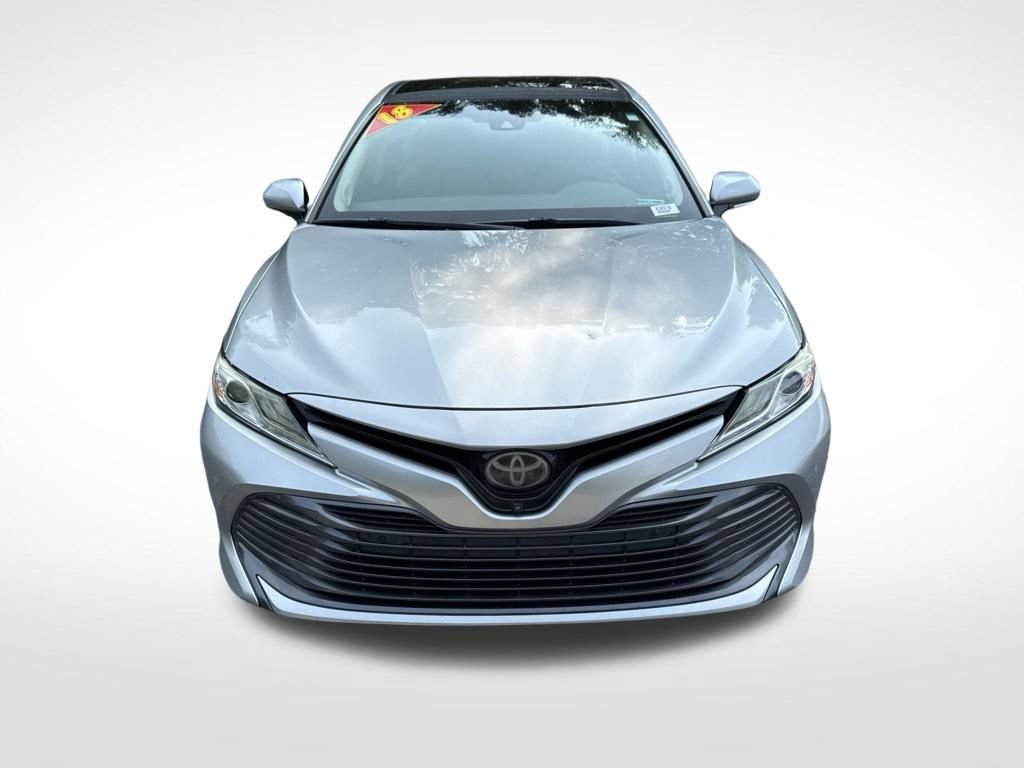 Used 2018 Toyota Camry XLE w/ Audio Package FWD image 2