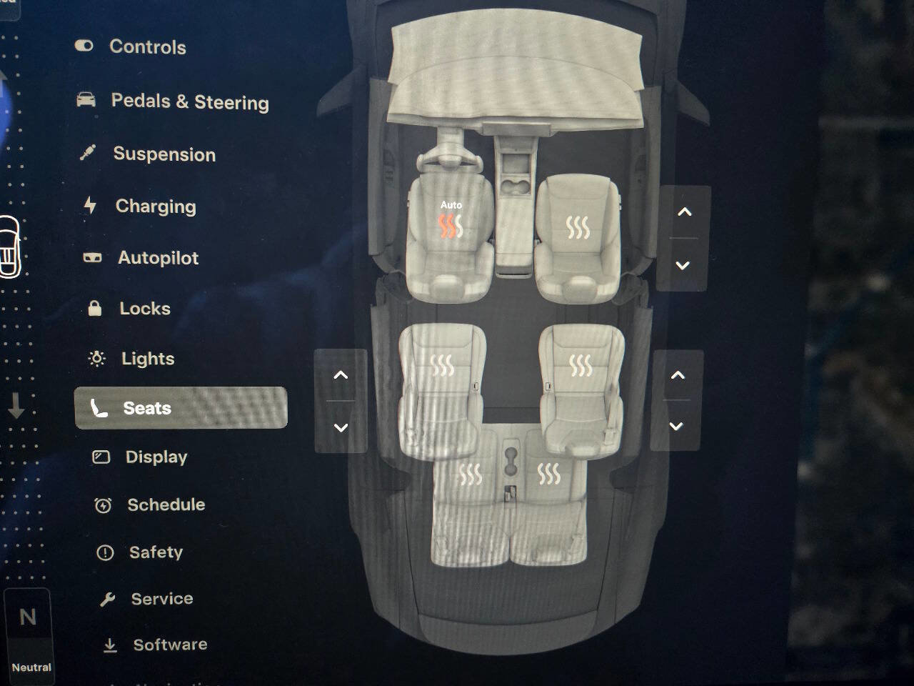 Used 2022 Tesla Model X image 34