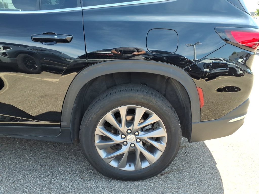 Used 2025 Buick Enclave Preferred w/ Trailering Package, 5000 lbs. AWD/4WD image 24