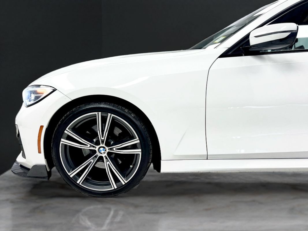 Used 2021 BMW 330i xDrive Sedan w/ M Sport Package AWD/4WD image 12