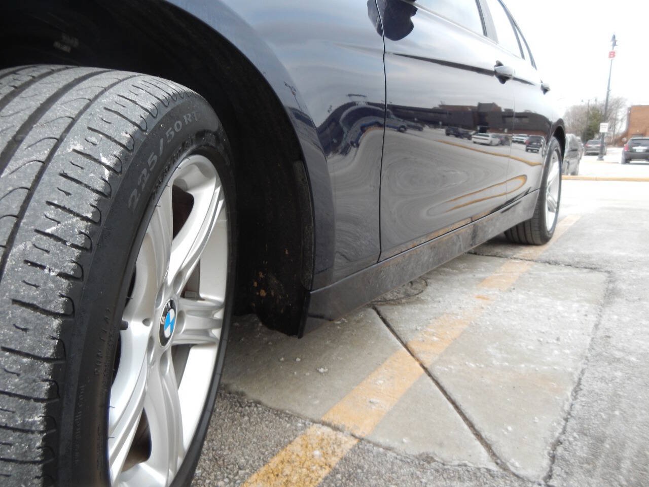 Used 2014 BMW 320i Sedan RWD image 15
