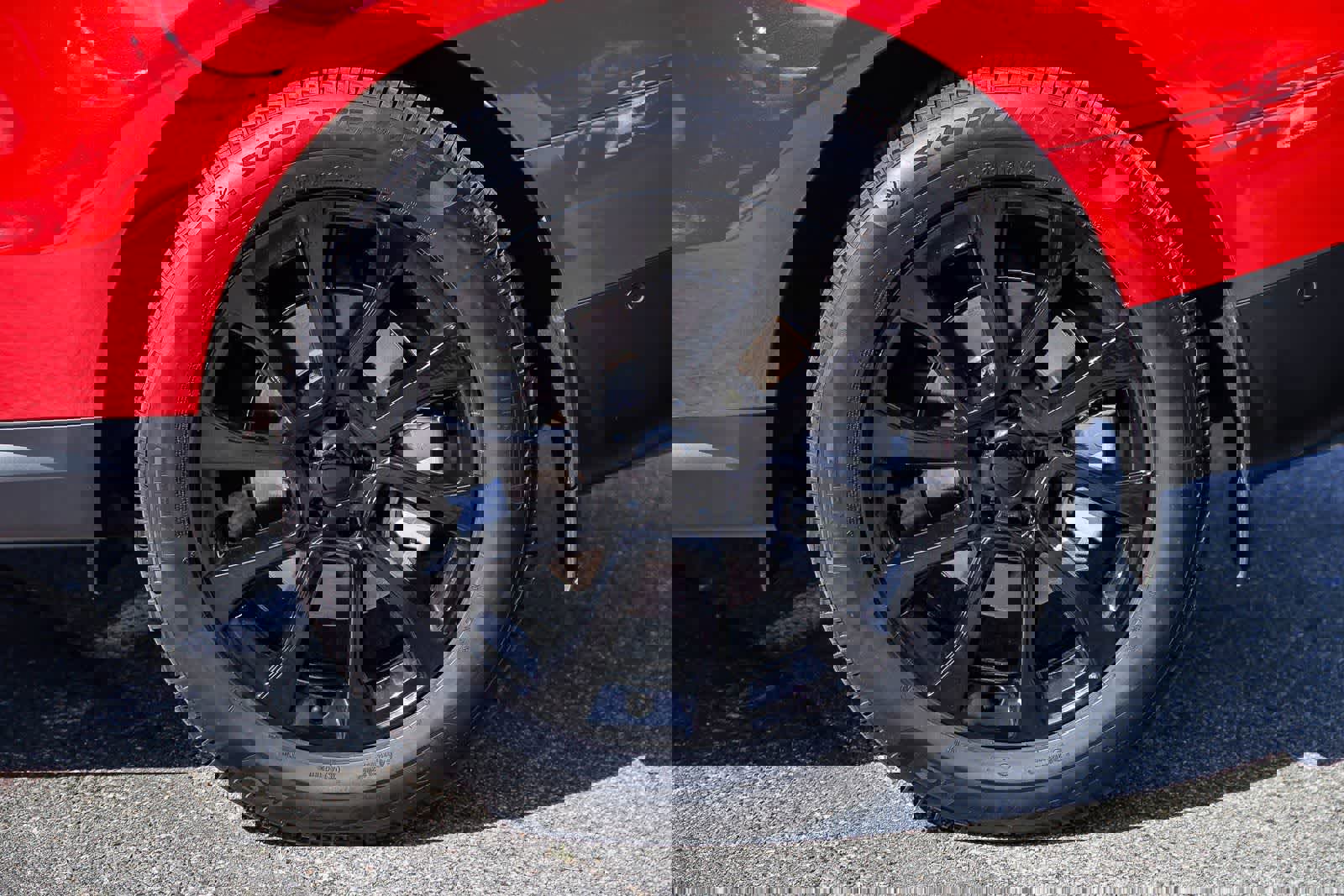 Used 2025 Land Rover Range Rover Sport image 9