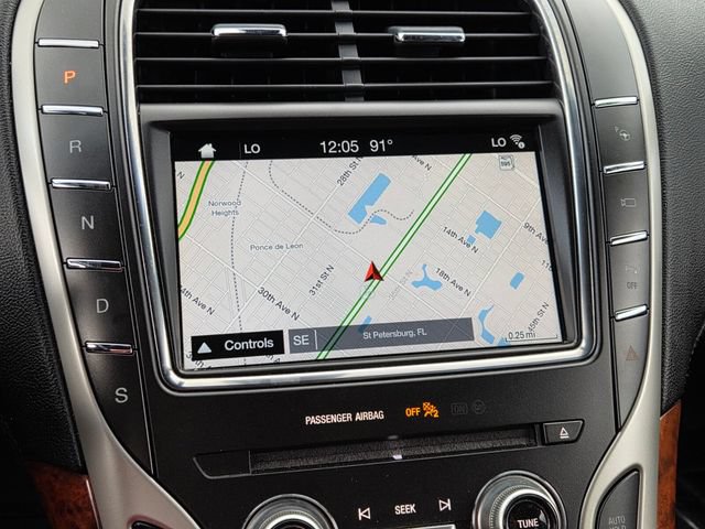 Used 2018 Lincoln MKX Reserve w/ Driver Assistance Package FWD image 25
