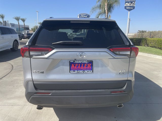 Used 2025 Toyota RAV4 XLE AWD/4WD image 7