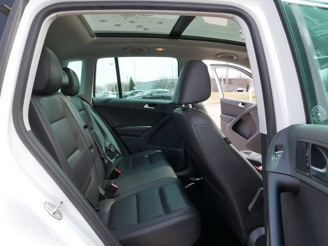 Used 2017 Volkswagen Tiguan Wolfsburg Edition image 19
