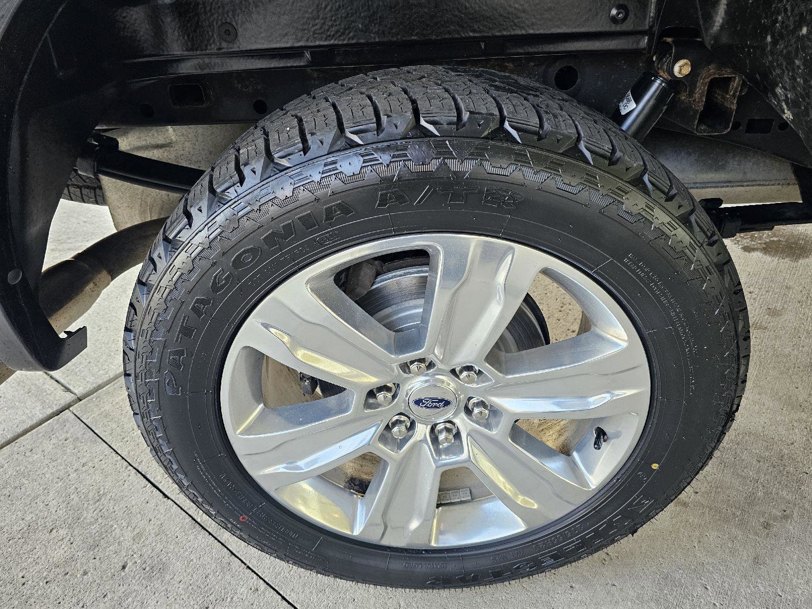 Used 2018 Ford F150 Platinum w/ Equipment Group 701A Luxury AWD/4WD image 10