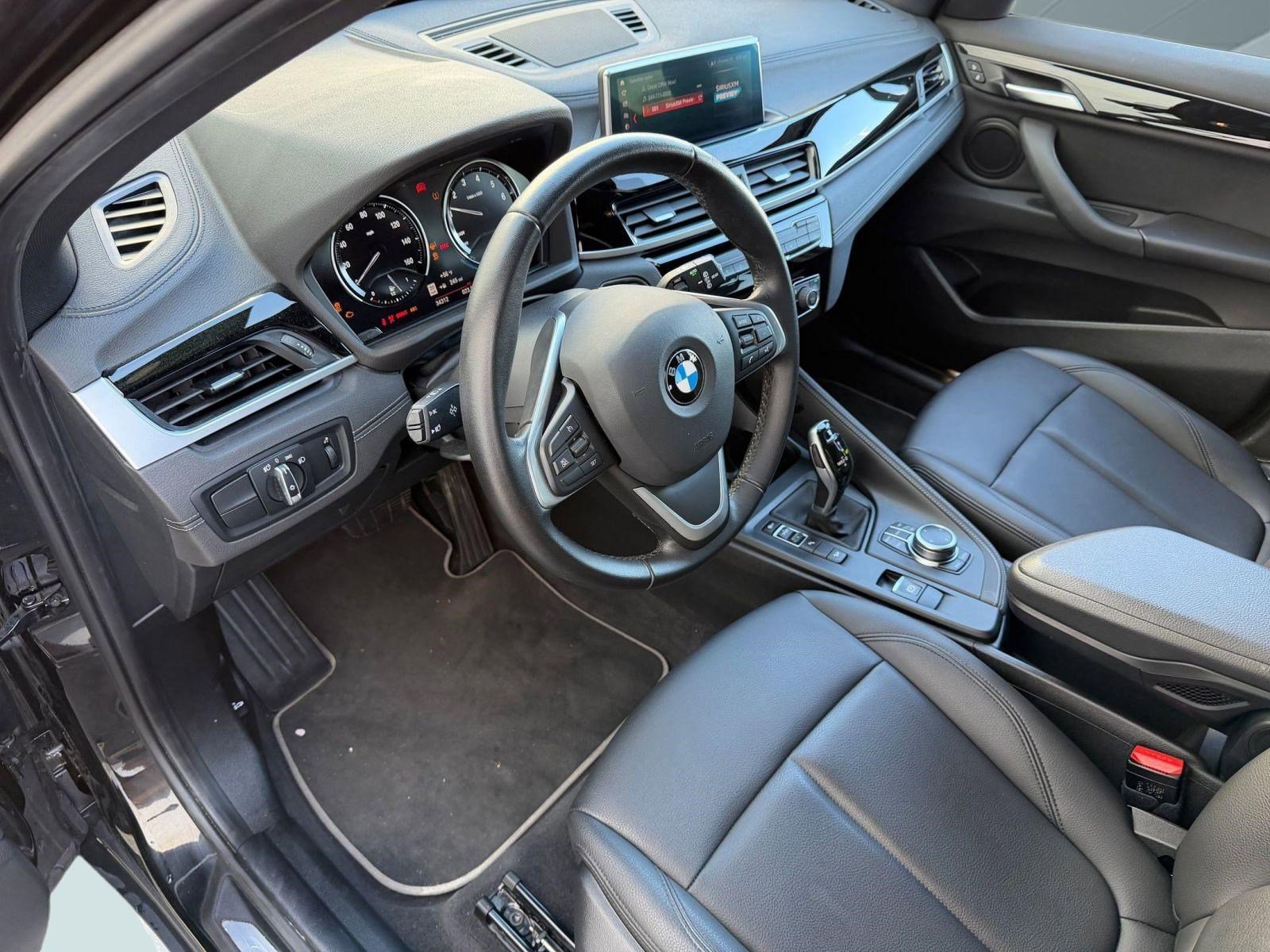 Certified 2022 BMW X1 xDrive28i w/ Convenience Package image 4