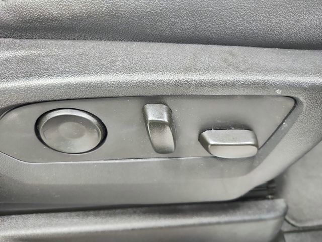Used 2023 Chevrolet Tahoe LT w/ Luxury Package AWD/4WD image 48
