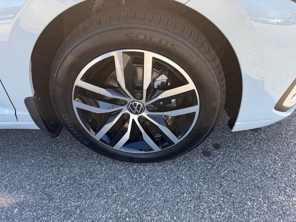 New 2026 Volkswagen Jetta SE image 25