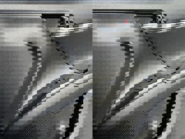 Used 2020 Toyota Camry SE image 25