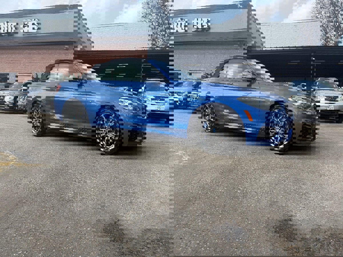 Used 2016 BMW M235i xDrive Convertible image 3