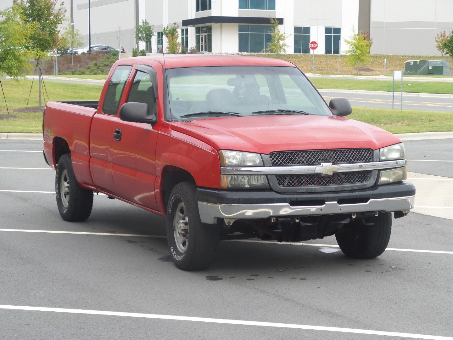 Used 2004 Chevrolet Silverado 1500 W/T AWD/4WD image 6