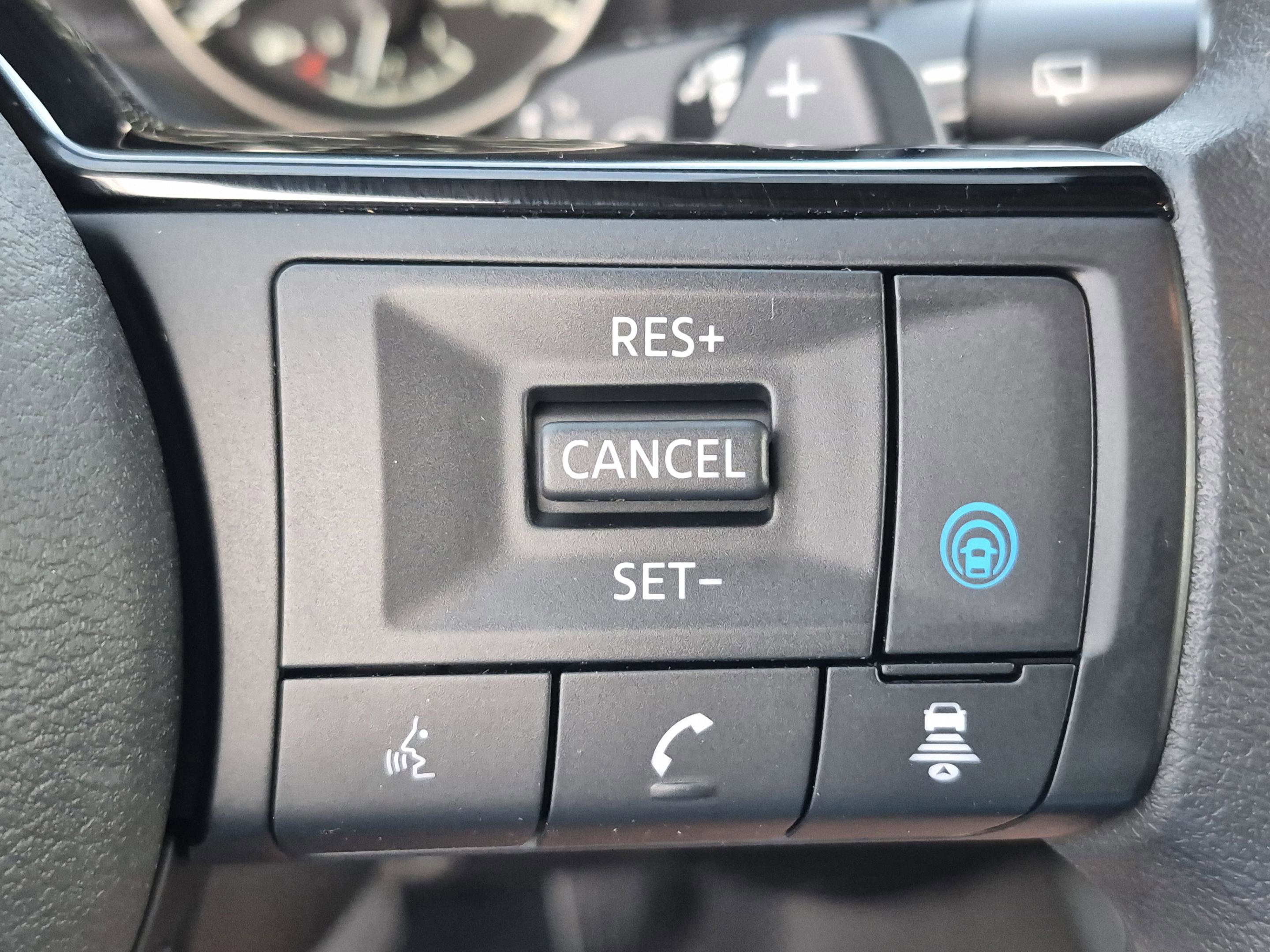 Certified 2023 Nissan Rogue SV FWD image 31