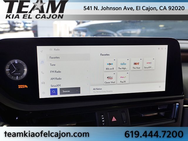 Used 2024 Lexus ES 300h Ultra Luxury w/ Accessory Package (Z2) FWD image 29