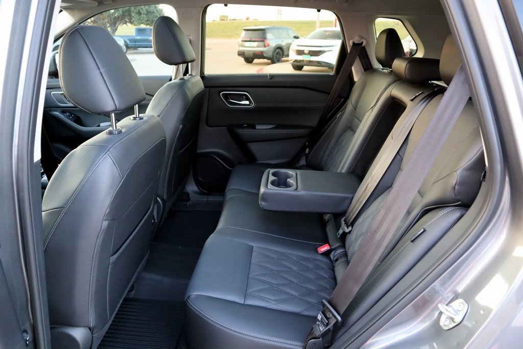 New 2026 Nissan Rogue Platinum w/ Platinum Premium Package image 10