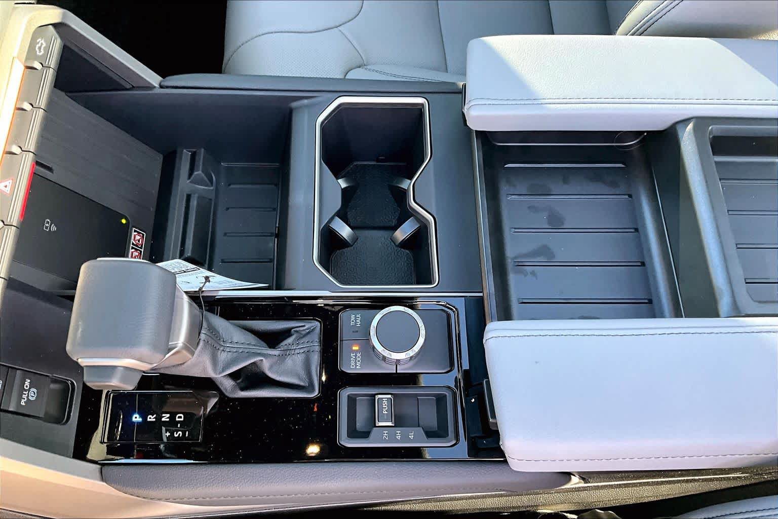 New 2026 Toyota Tundra Limited AWD/4WD image 7