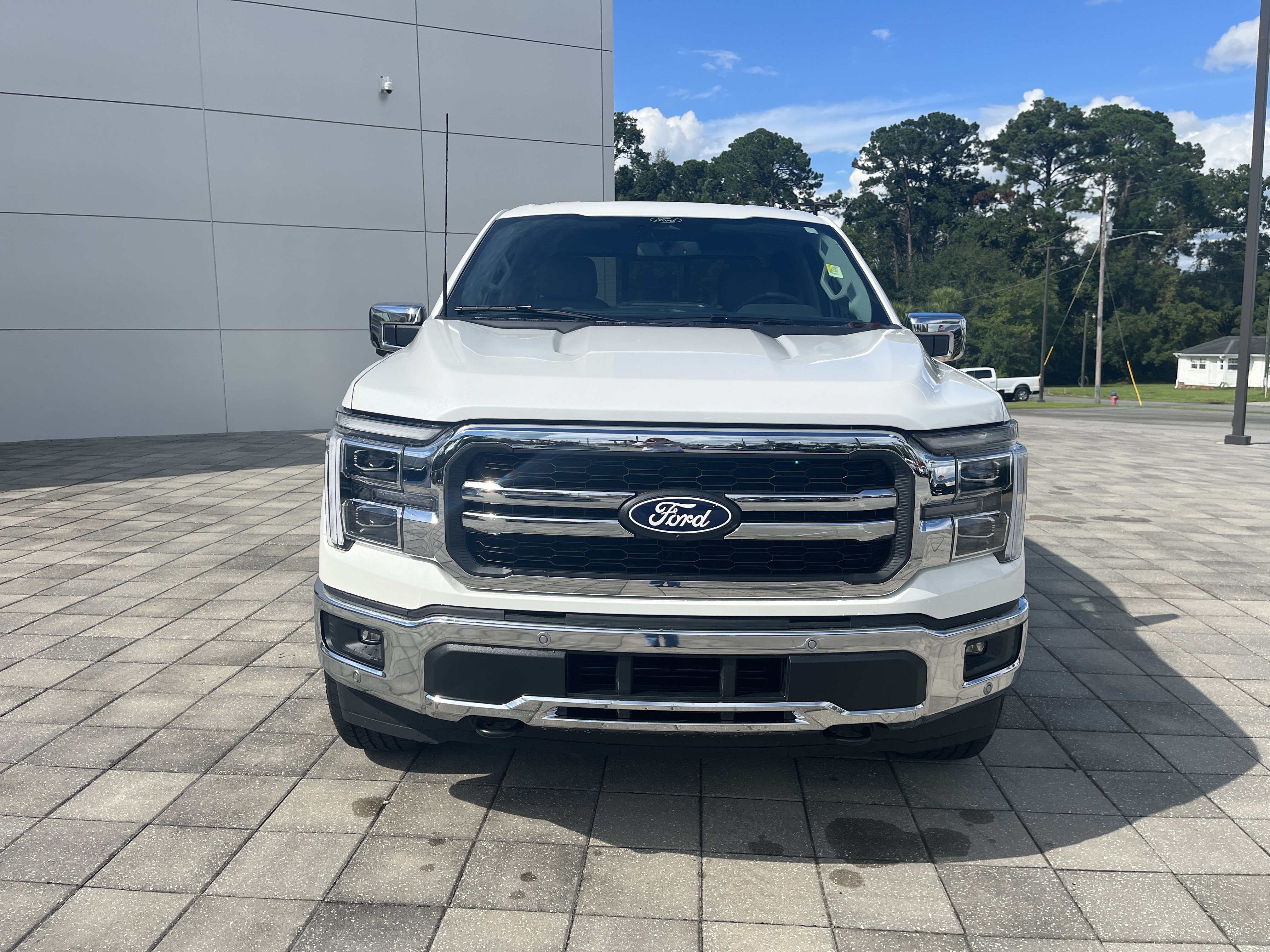 New 2026 Ford F150 Lariat w/ Equipment Group 501A Mid AWD/4WD image 9