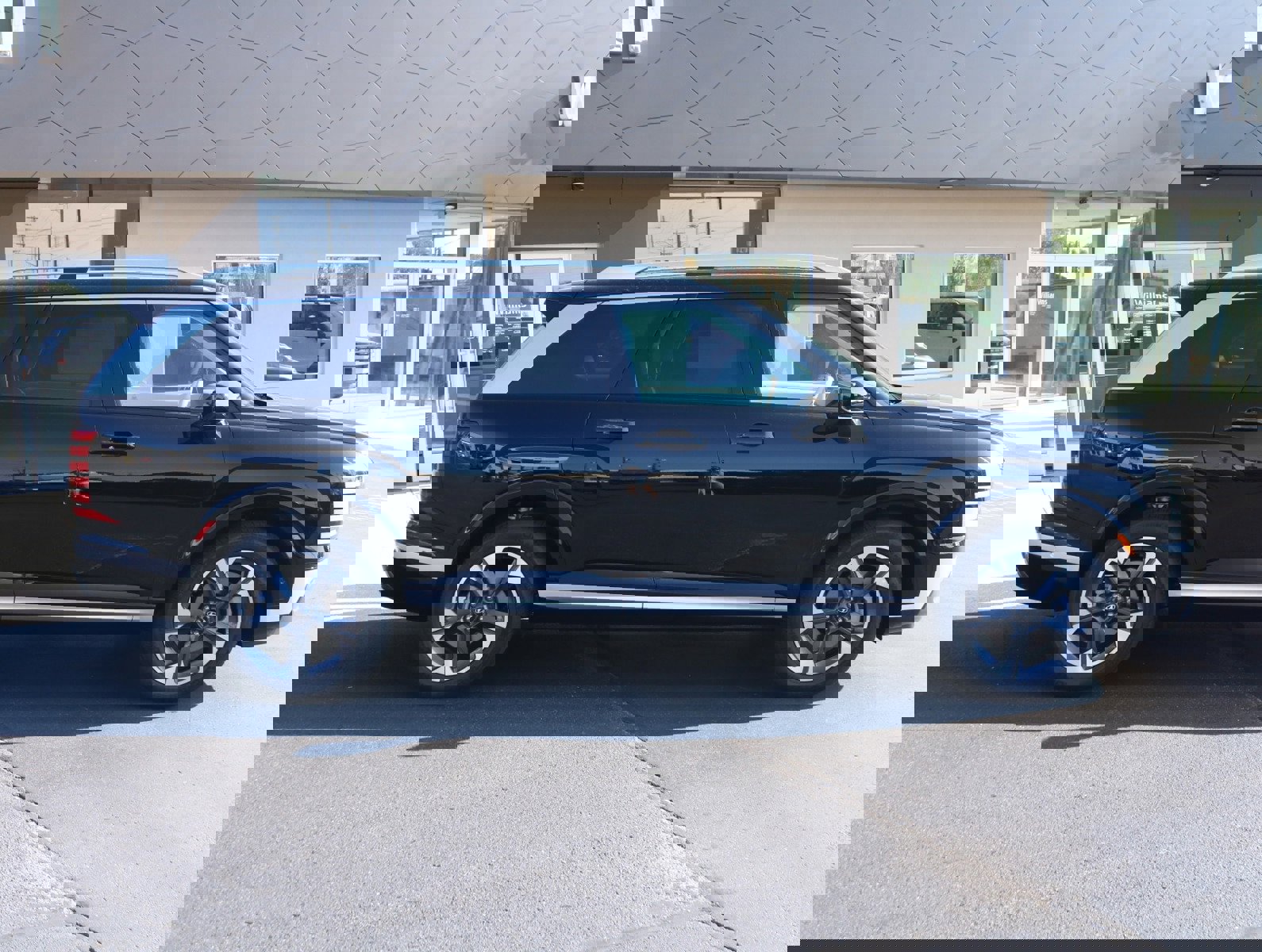 New 2026 Hyundai Palisade Limited image 2