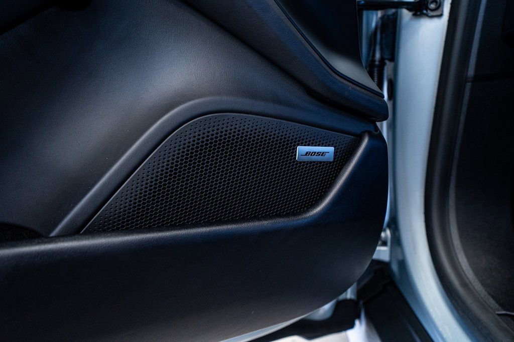 Used 2024 Porsche Taycan image 30