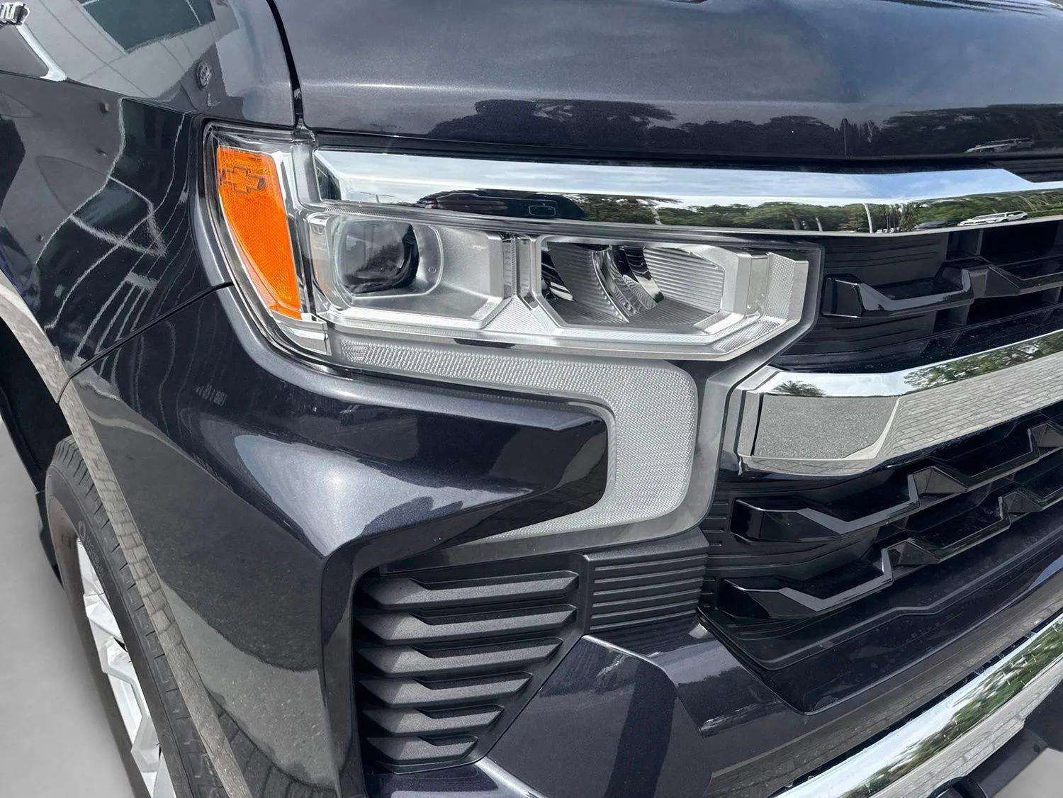 Used 2022 Chevrolet Silverado 1500 LT AWD/4WD image 47