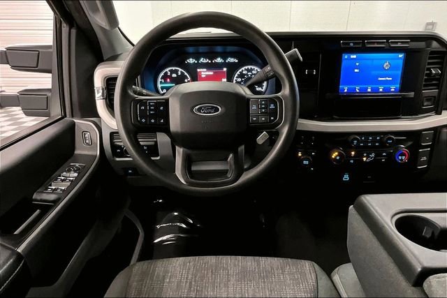 Used 2024 Ford F250 XLT AWD/4WD image 6