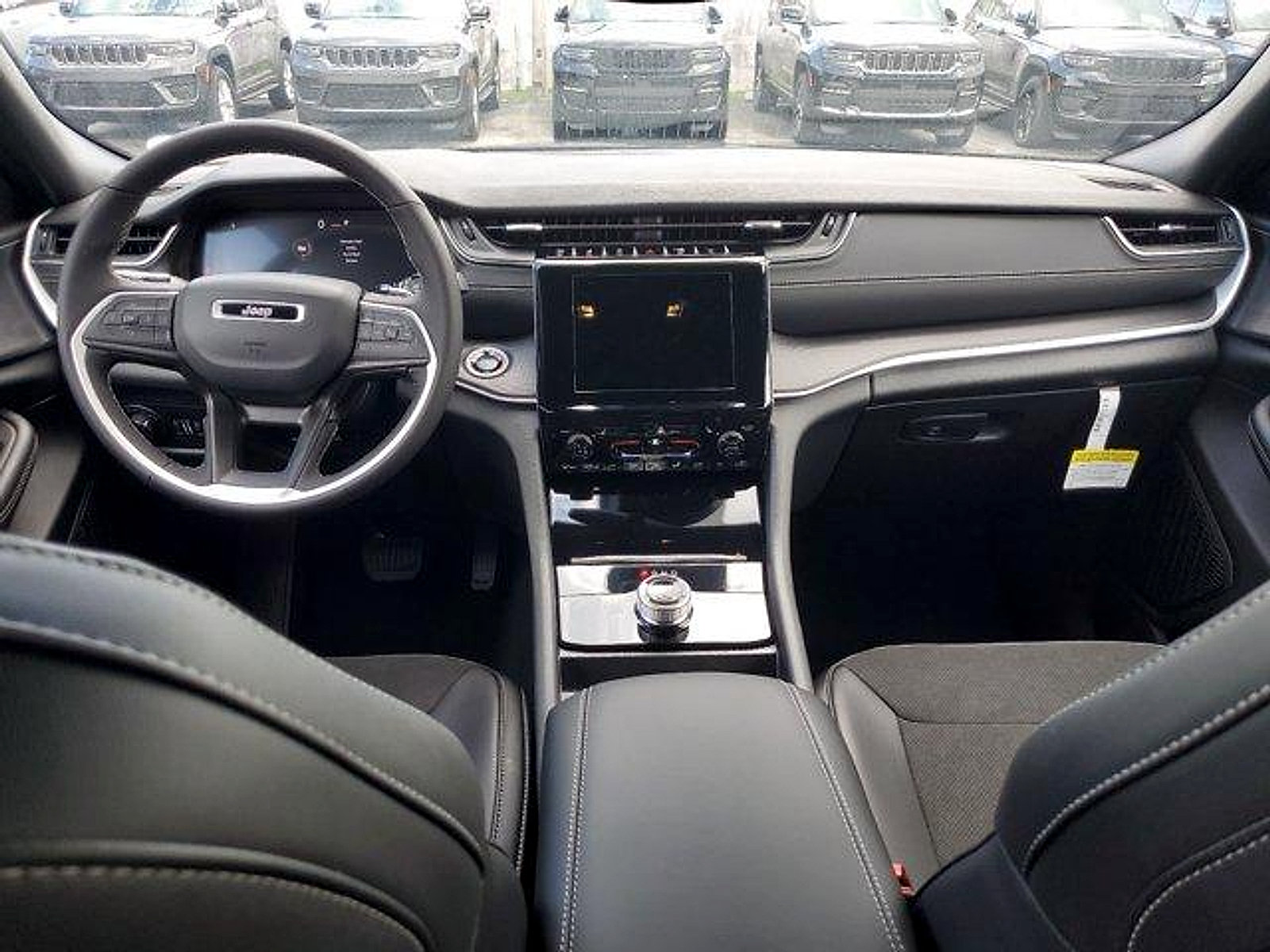New 2024 Jeep Grand Cherokee L Altitude RWD image 5