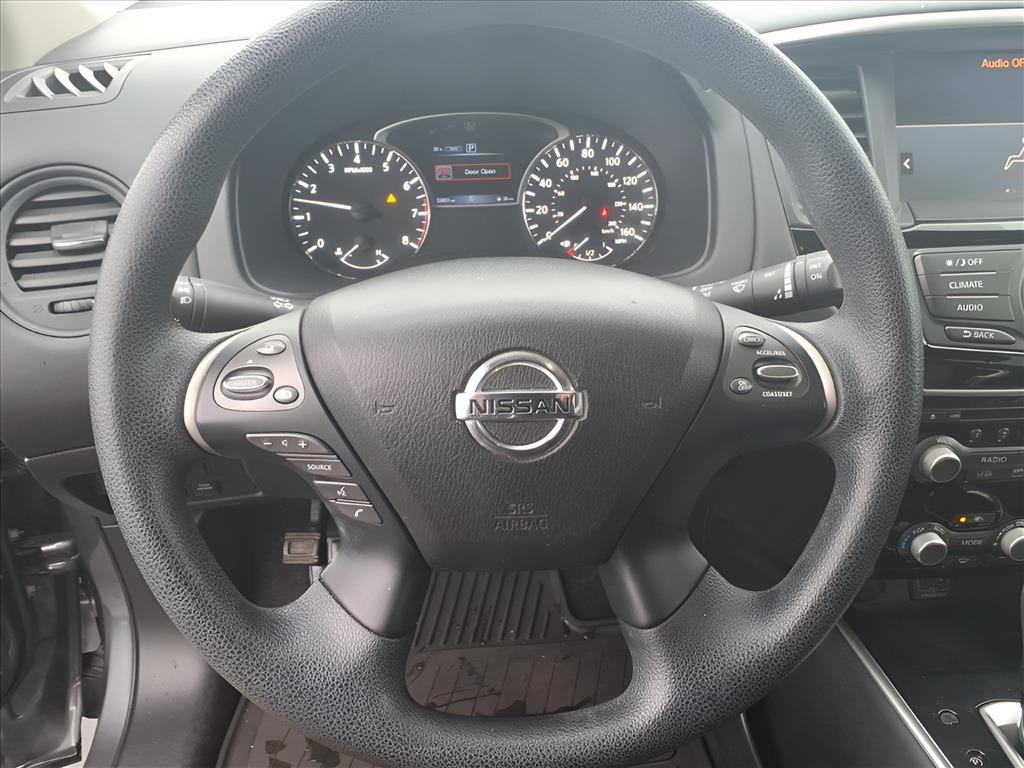 Used 2020 Nissan Pathfinder S image 17