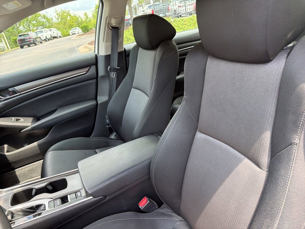 Used 2021 Honda Accord LX image 9