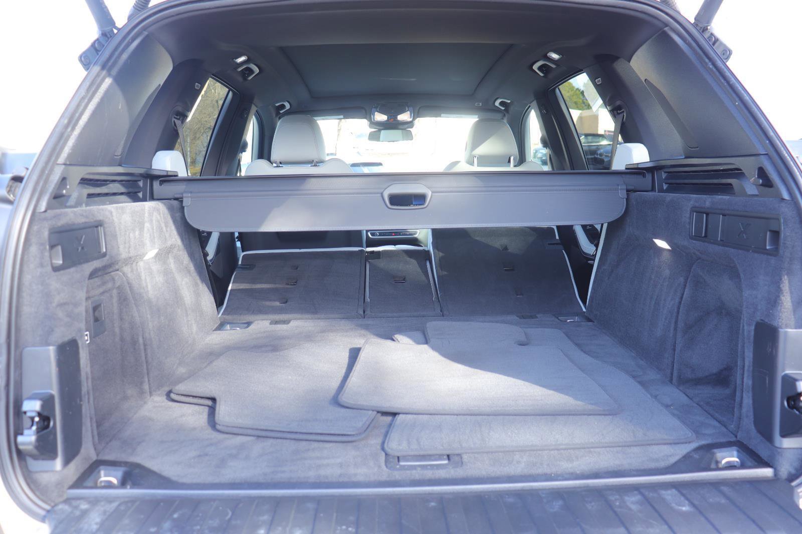 Used 2024 BMW X5 xDrive40i w/ Premium Package image 16
