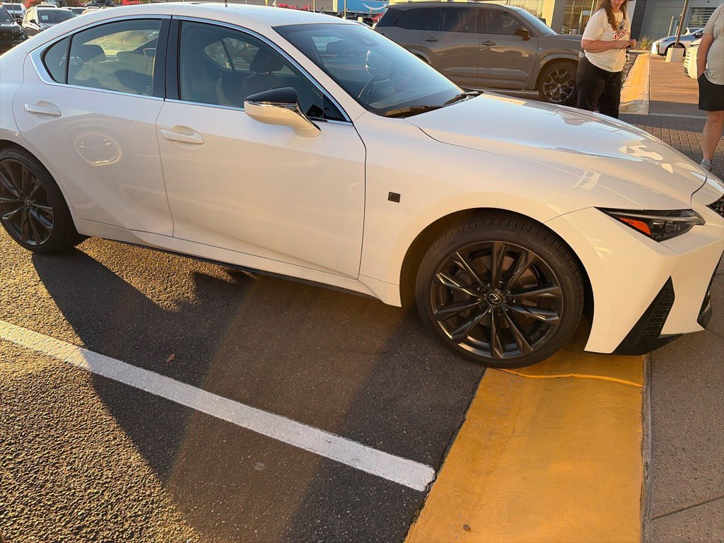 Used 2024 Lexus IS 300 F Sport AWD/4WD image 4