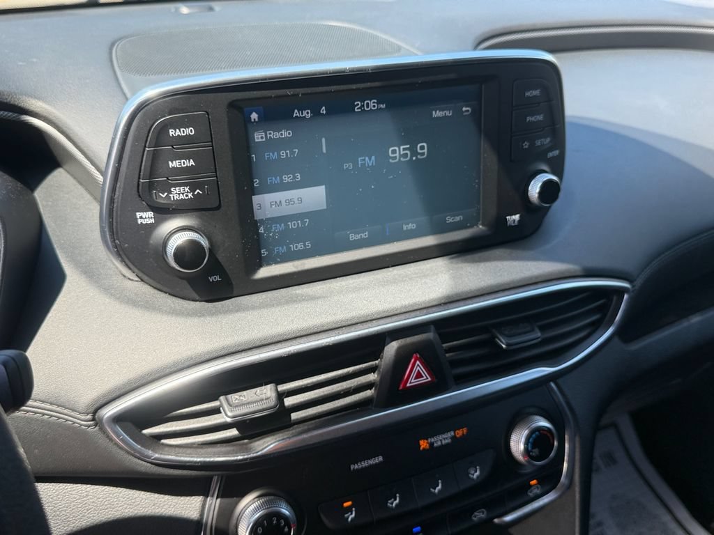 Used 2019 Hyundai Santa Fe SE AWD/4WD image 24