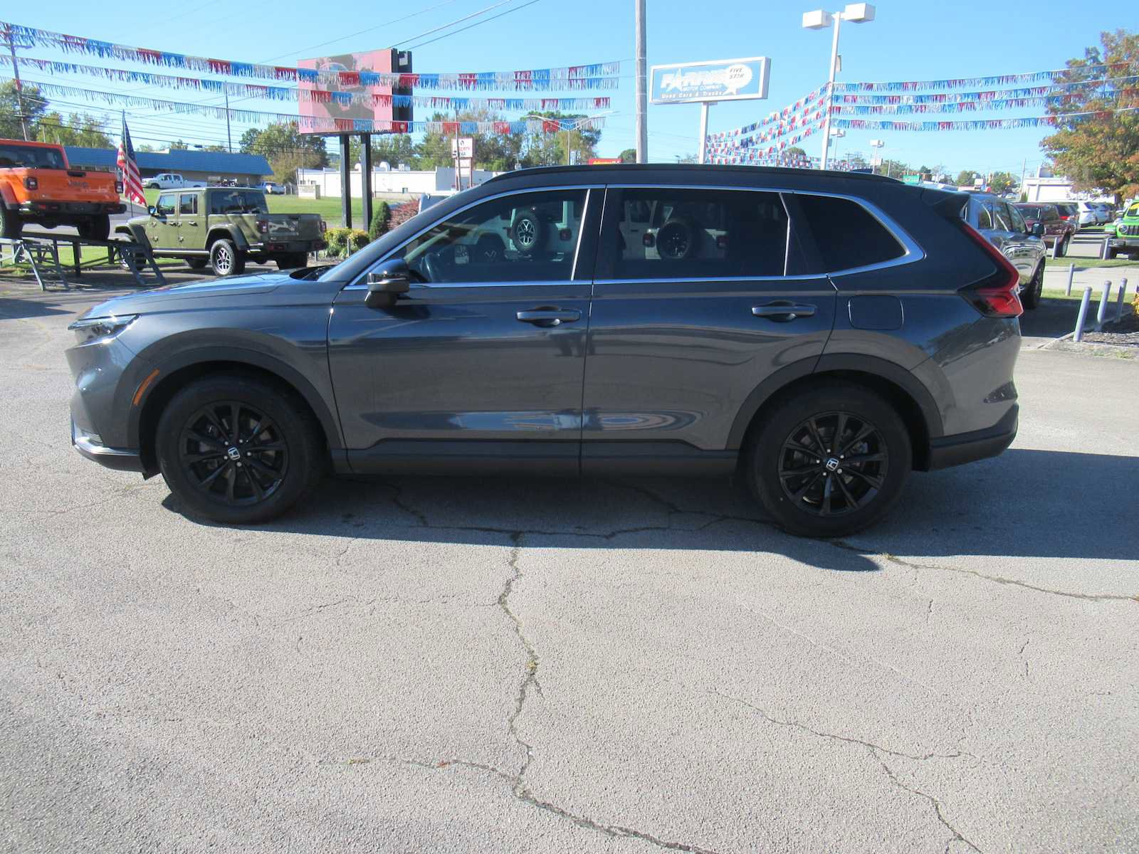 Used 2023 Honda CR-V Sport image 2