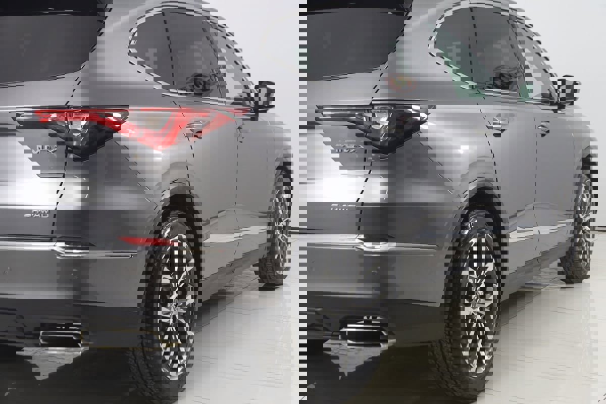 Used 2023 Acura MDX SH-AWD w/ Technology Package image 45