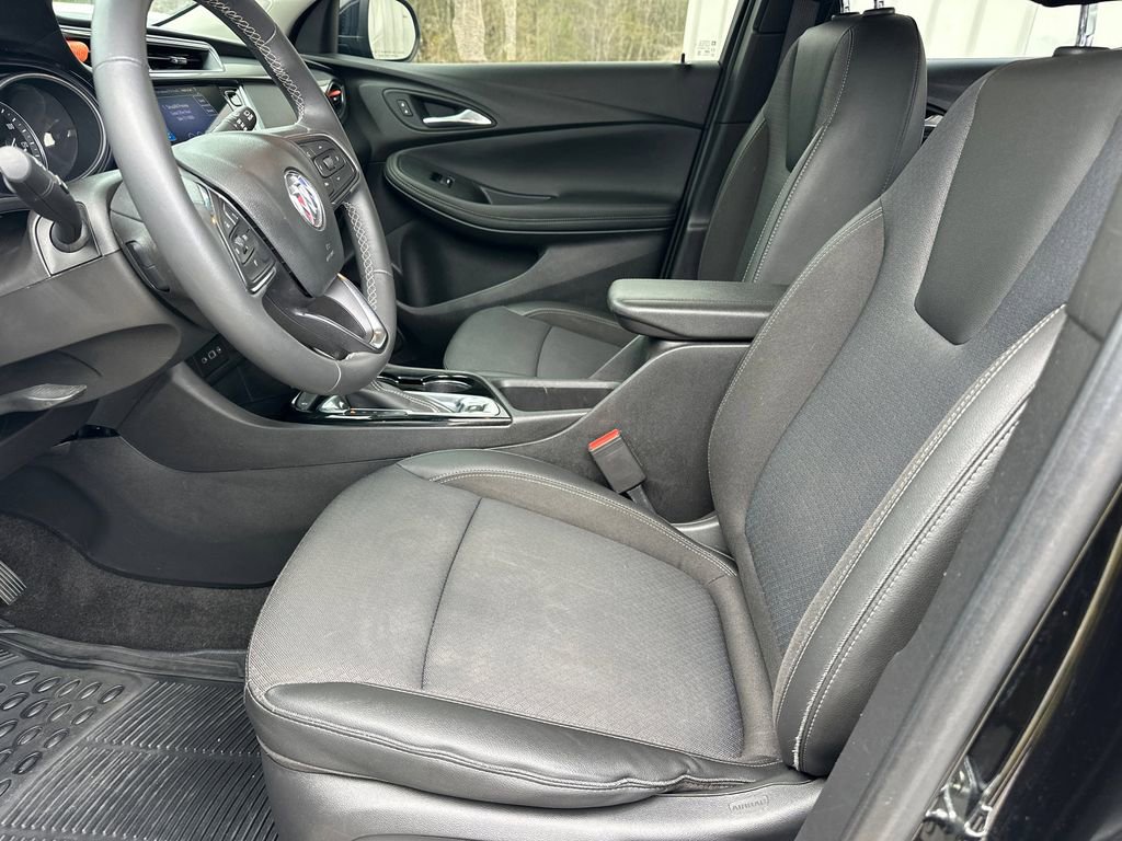 Used 2022 Buick Encore GX Select w/ Sport Touring Package image 10