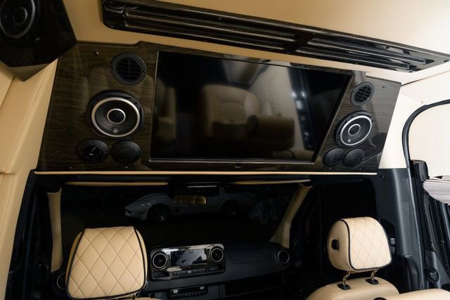 Used 2021 Mercedes-Benz Sprinter 3500 image 25