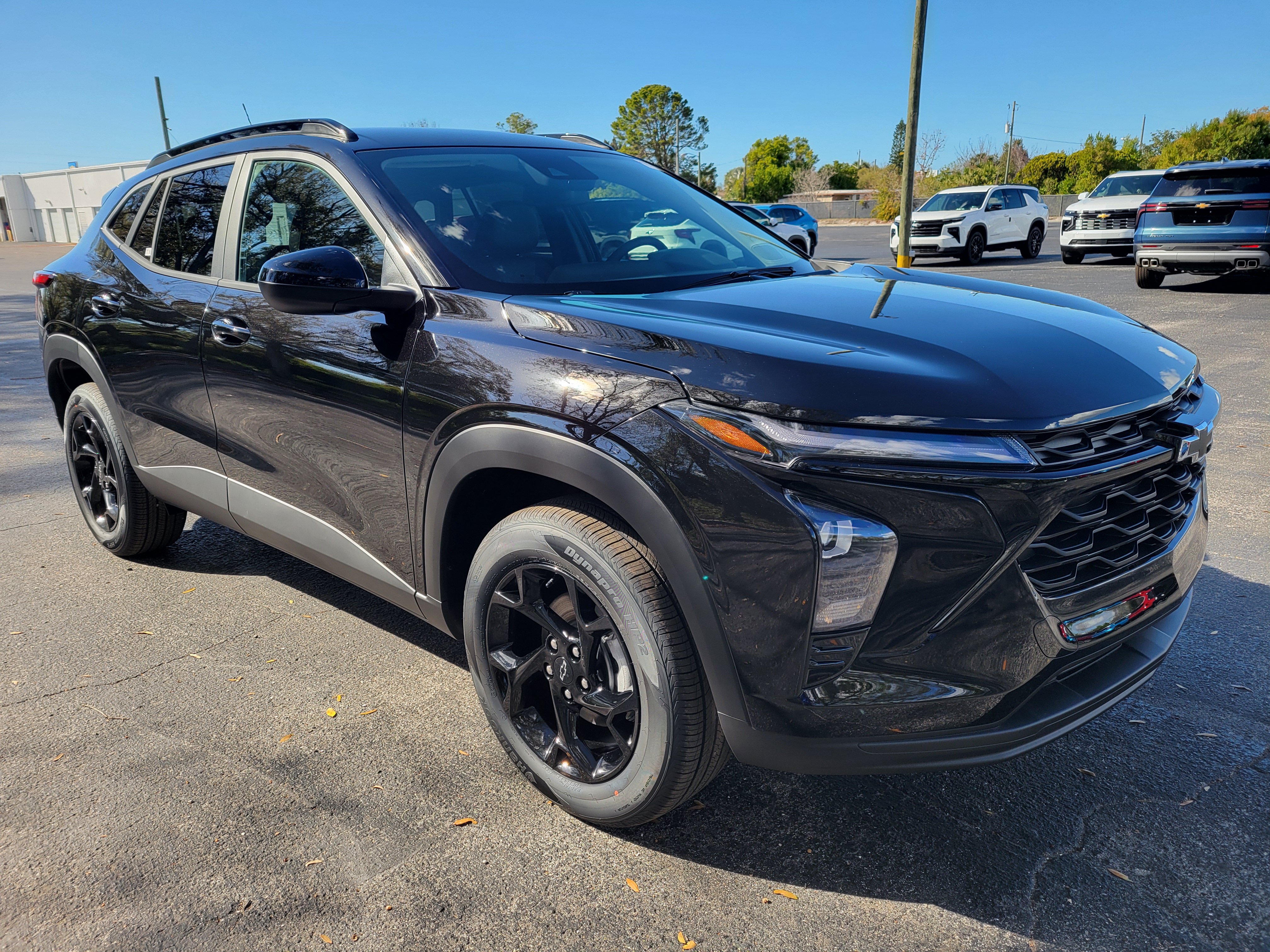 New 2026 Chevrolet Trax LT w/ Driver Confidence Package FWD image 3