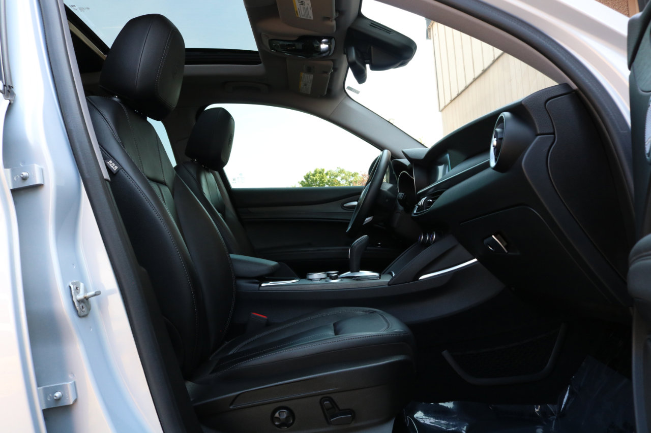 Used 2020 Alfa Romeo Stelvio Ti w/ Active Blind Spot Package image 54