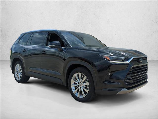 Used 2025 Toyota Grand Highlander AWD image 3