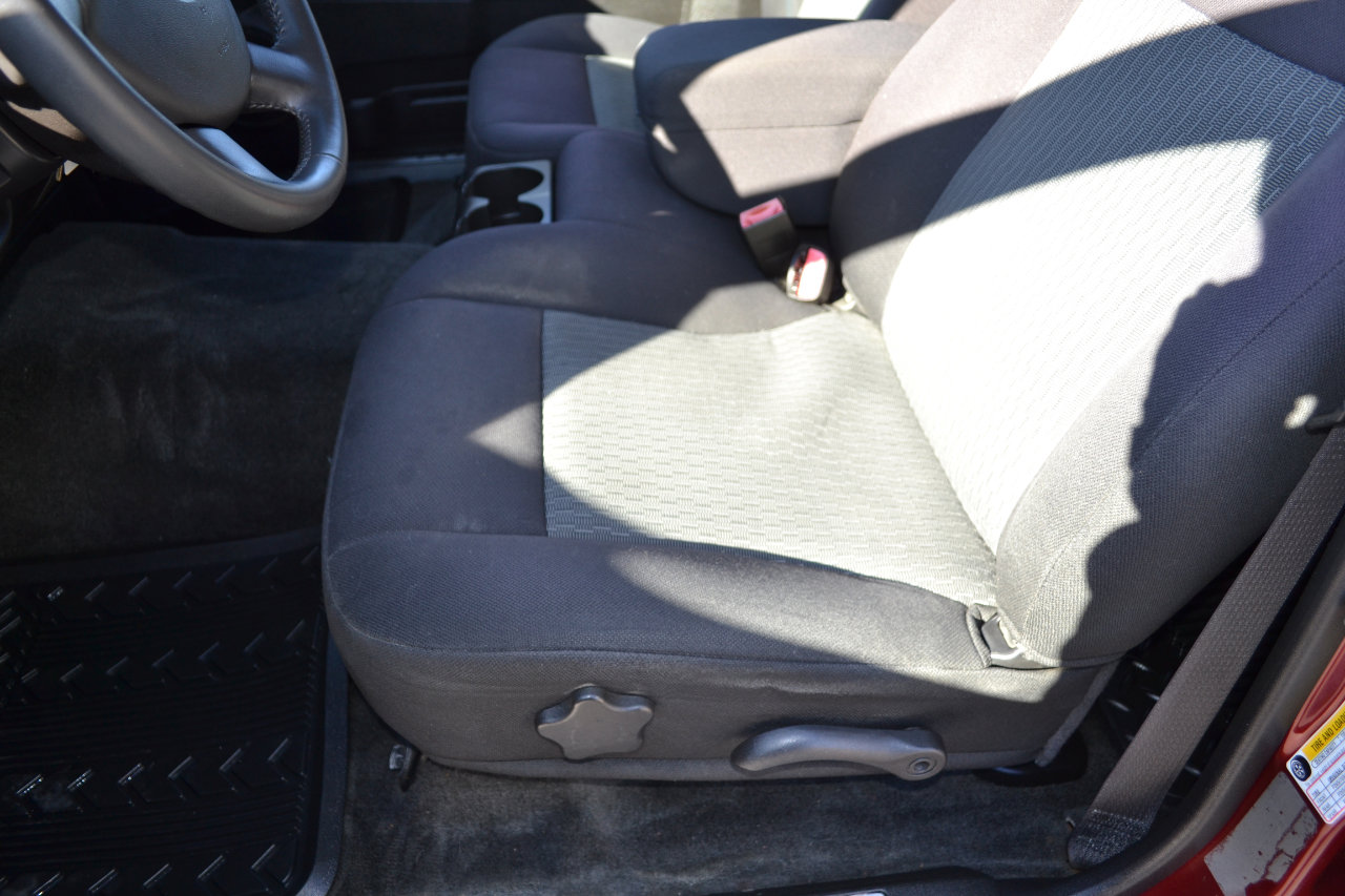 Used 2011 Chevrolet Colorado LT image 21