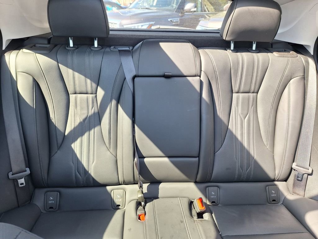 Used 2024 Buick Envision Avenir image 28