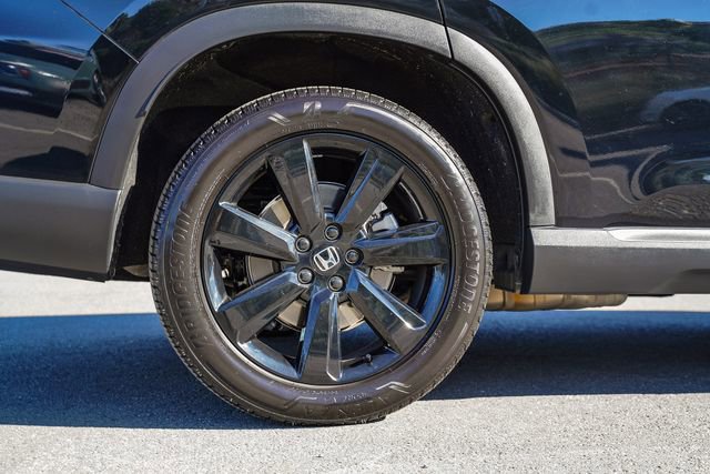 Used 2025 Honda Pilot Black Edition image 9