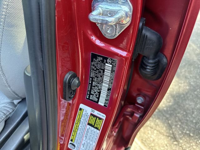 Used 2015 Toyota Corolla LE FWD image 33